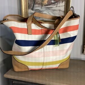 Coach Hadley tote with charm tag and hang tag
